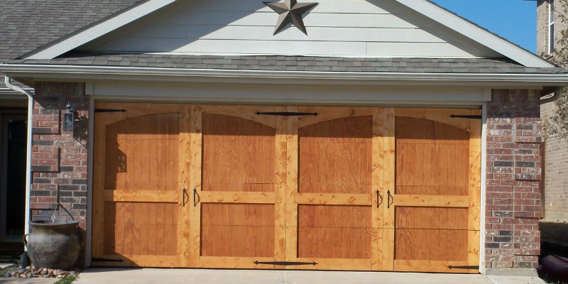 DIY Wood Garage Doors
 Remodelaholic