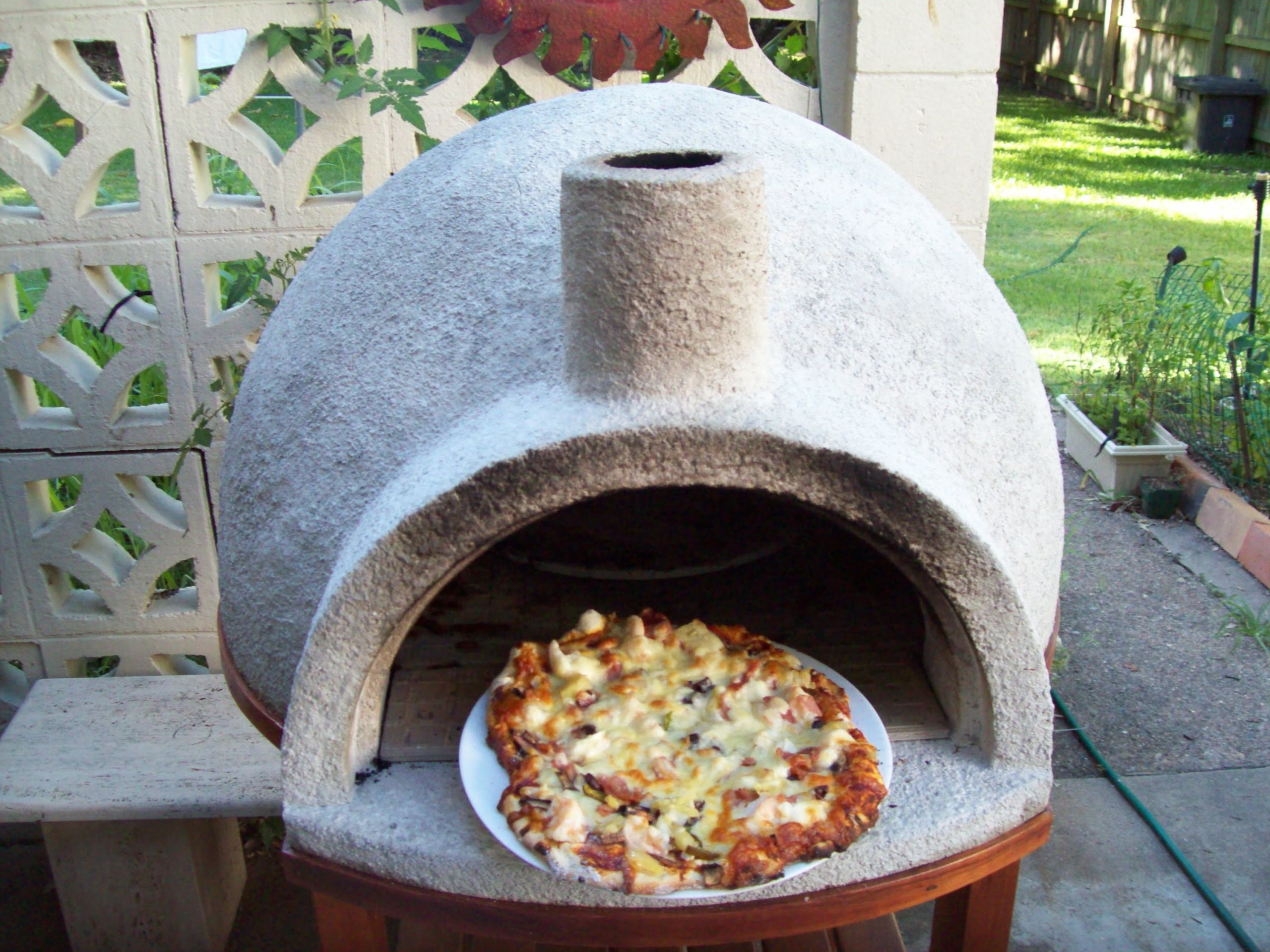 DIY Wood Pizza Oven
 DIY Video How to Build a Backyard Wood Fire Pizza Oven