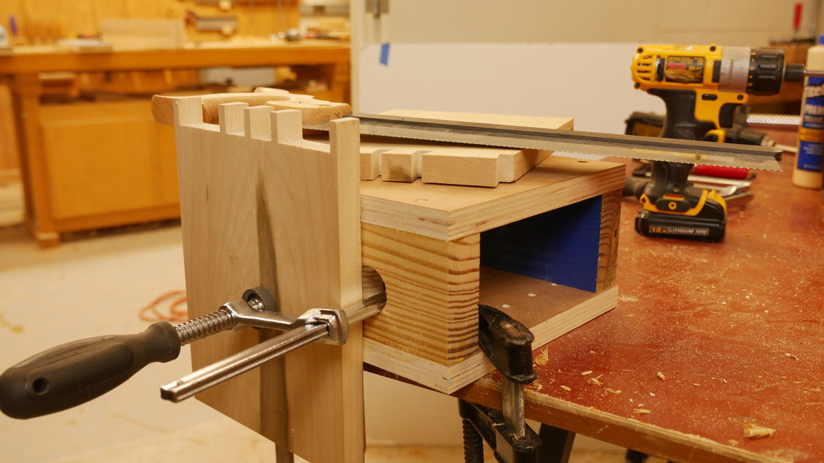 DIY Wood Vise
 Two DIY Woodworking Vises FineWoodworking