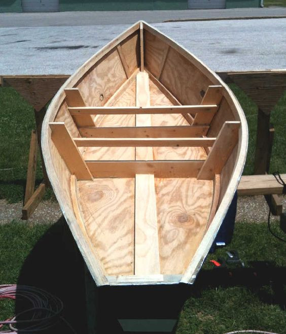 DIY Wooden Boat
 20 Bud Friendly DIY Boat Plans for Loads of Water Fun