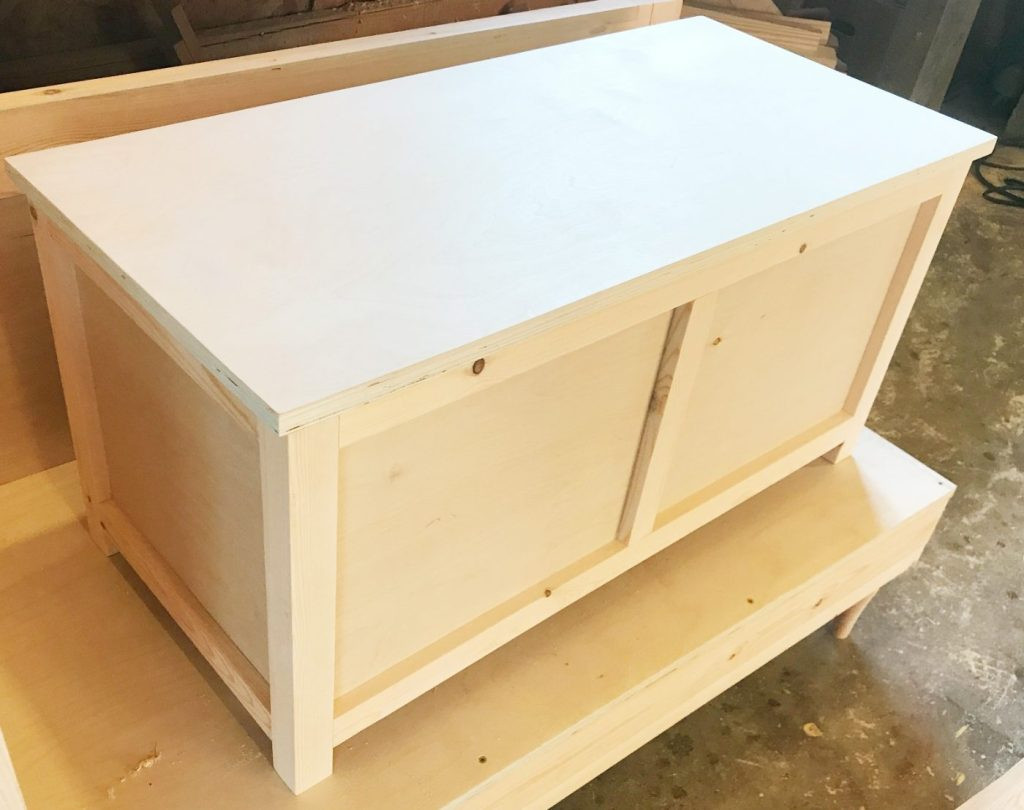 DIY Wooden Storage Box Plans
 How to Build a Simple DIY Storage Chest