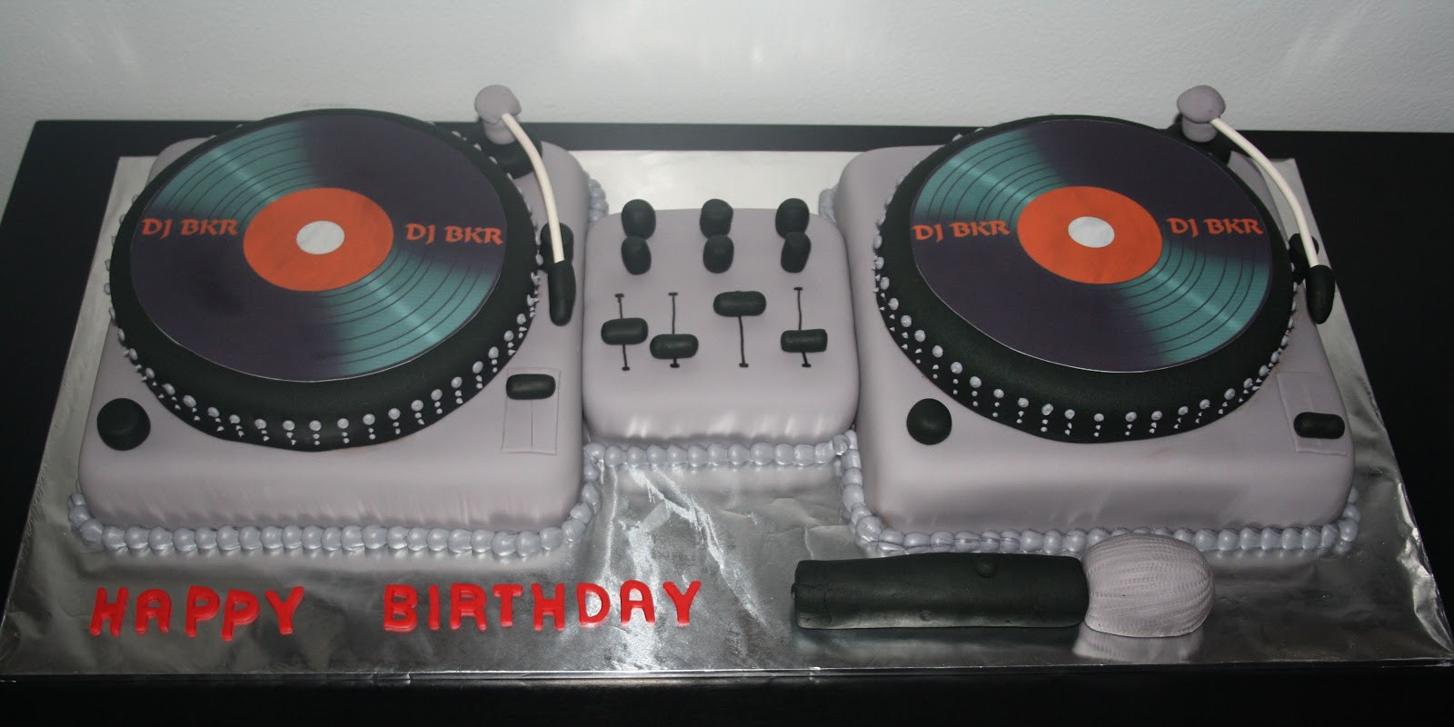 Dj Birthday Cake
 Jacqueline s Sweet Shop DJ Turntable Cake