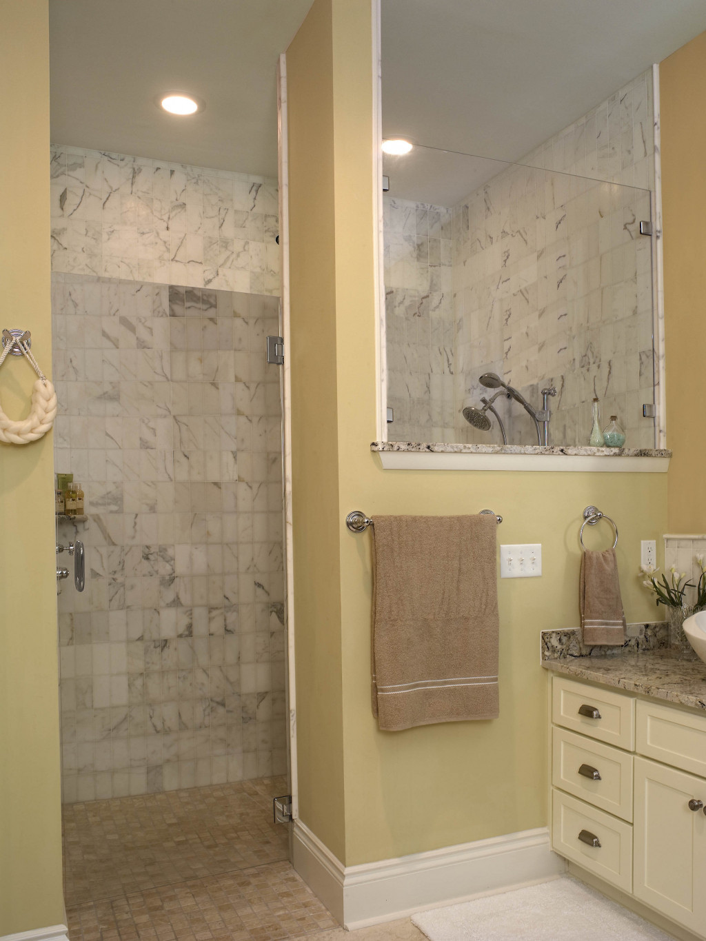 Doorless Shower For Small Bathroom
 Doorless Shower In Small Bathroom Designs For Bathrooms