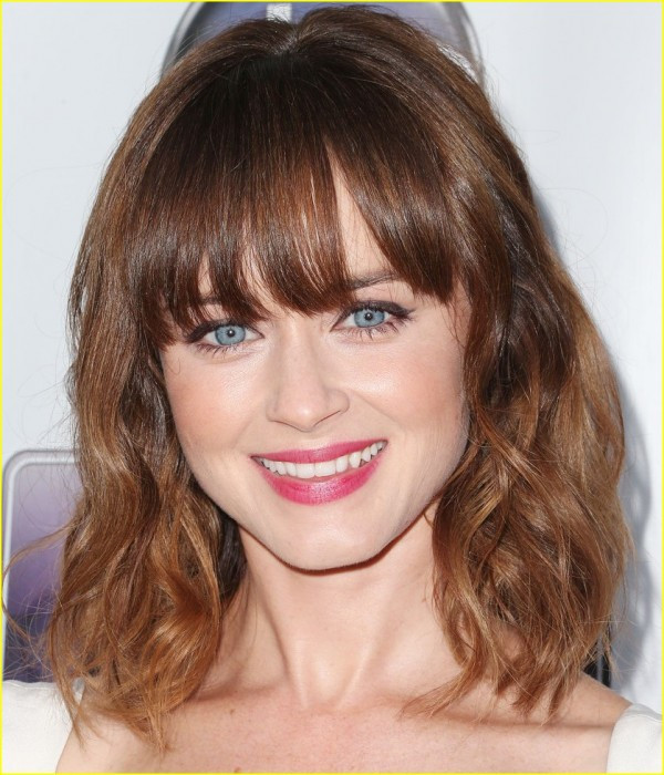 Easy Medium Length Hairstyles
 Easy Hairstyles with Bangs for Stylish Girls
