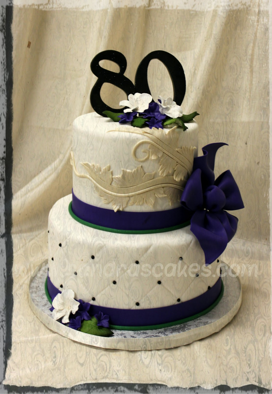 Elegant Birthday Cakes
 BIRTHDAY CAKES