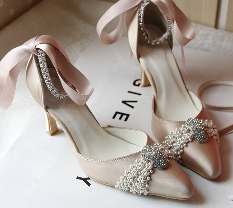 Elegant Wedding Shoes
 Custom Made Champagne Middle Heel Pointed Toe Women