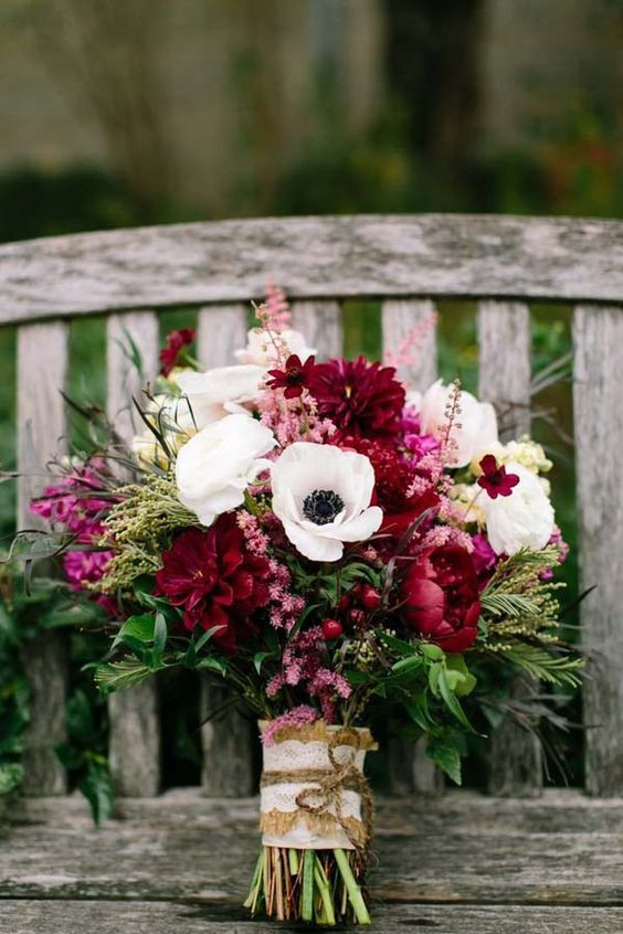 Fall Flowers For Weddings
 Bridal Flower Bouquet Trends for Fall Weddings