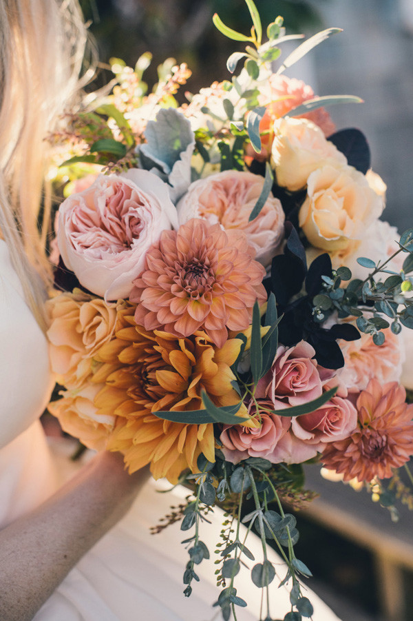 Fall Flowers For Weddings
 Falling In Love With These Great Fall Wedding Ideas
