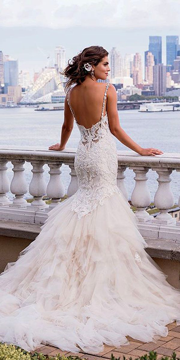 Feather Wedding Dress
 The 25 best Feather wedding dresses ideas on Pinterest