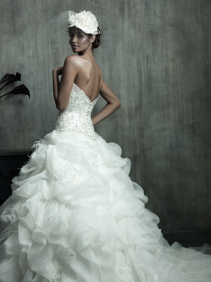 Feather Wedding Dress
 Wedding Dresses Trends 2013 Feather Wedding Dresses