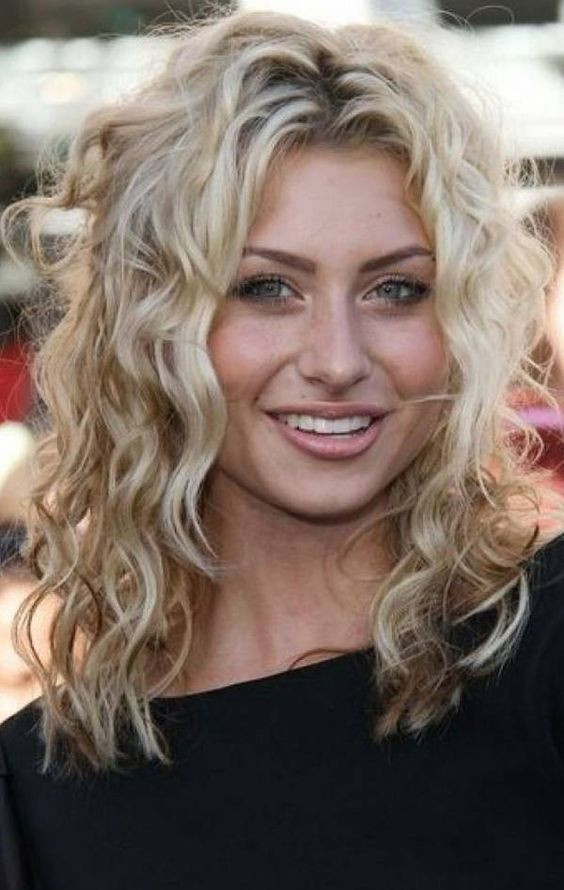 Fine Curly Haircuts
 21 Gorgeous Hairstyles For Fine Curly Hair Feed Inspiration