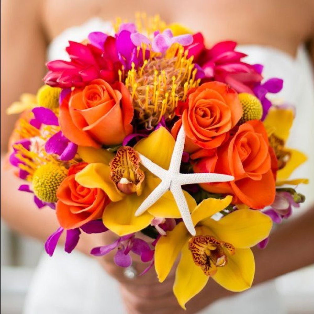 Flowers For Beach Wedding
 6 Breathtaking Places To Get Married In Hawaii That Aren