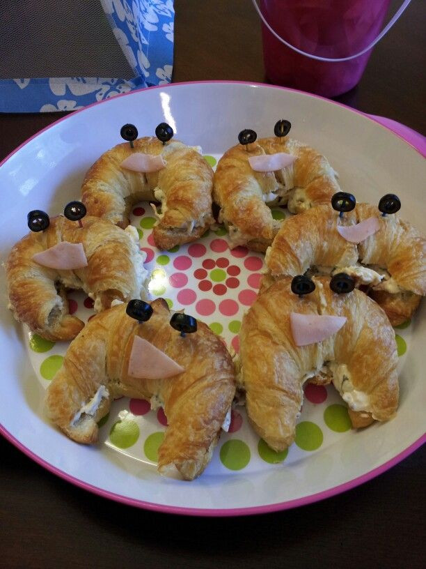 Food Ideas For A Beach Themed Party
 Crabwiches Chicken salad on croissants with olives and