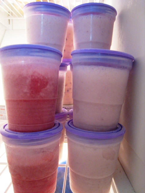 Freezer Cups For Smoothies
 Freezer Smoothies Summer Recipes and an Ultimate Recipe Swap