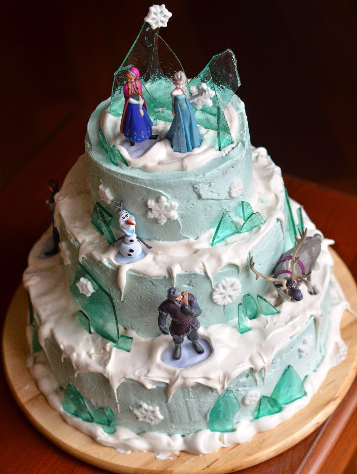 Frozen Birthday Cake
 Sugar and Spice and Everything Nice A Frozen birthday cake