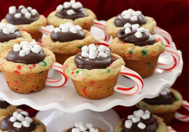 Fun Holiday Desserts
 16 Adorable Christmas Desserts That Are Better Than Gifts