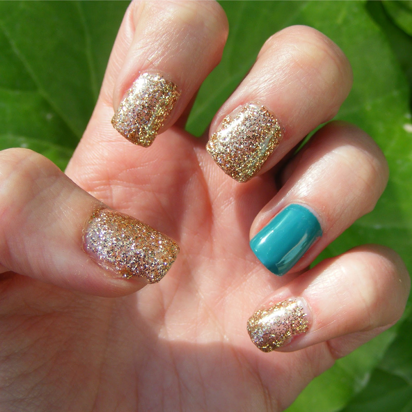Gel Glitter Nails
 Cosette s Beauty Pantry Nails The Day NOTD Glitter