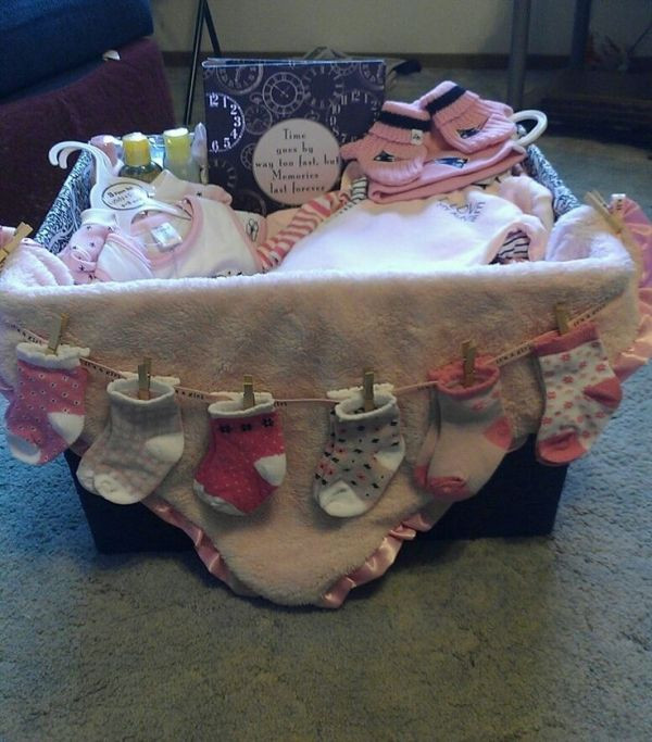 Gift Ideas For A Newborn Baby Boy
 Cute Baby Shower Decoration & Cake Ideas