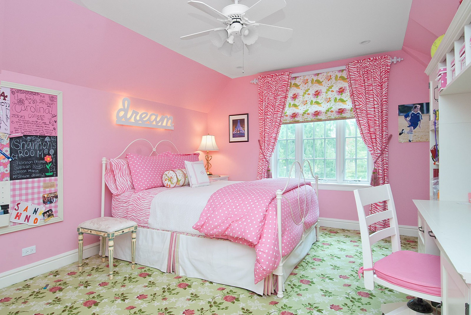 Girl Bedroom Design
 Feminine Bedroom Ideas For A Mature Woman TheyDesign