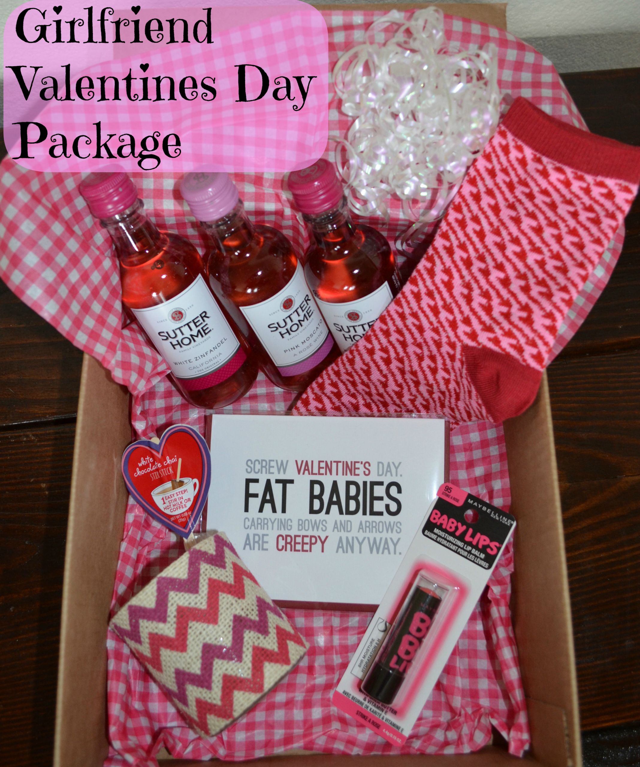 Girlfriend Valentine Gift Ideas
 24 ADORABLE GIFT IDEAS FOR THE WOMEN IN YOUR LIFE