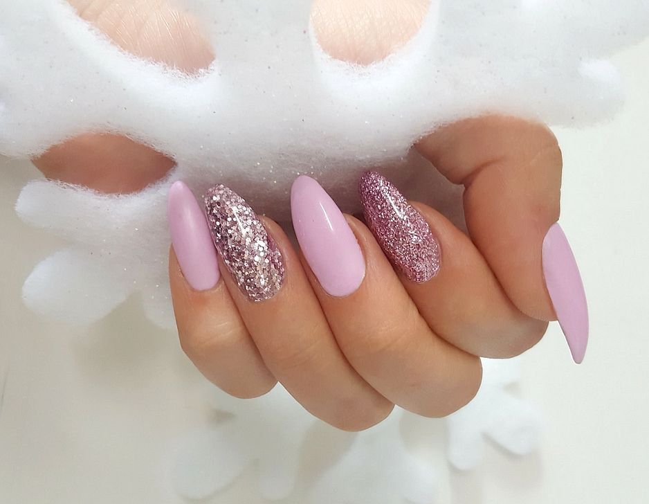 Glitter Almond Nails
 Long almond pink glitter matte nails Nehty