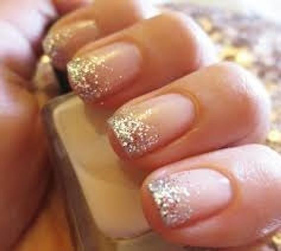 Glitter Press On Nails
 Natural pink press on nails glitter tips by
