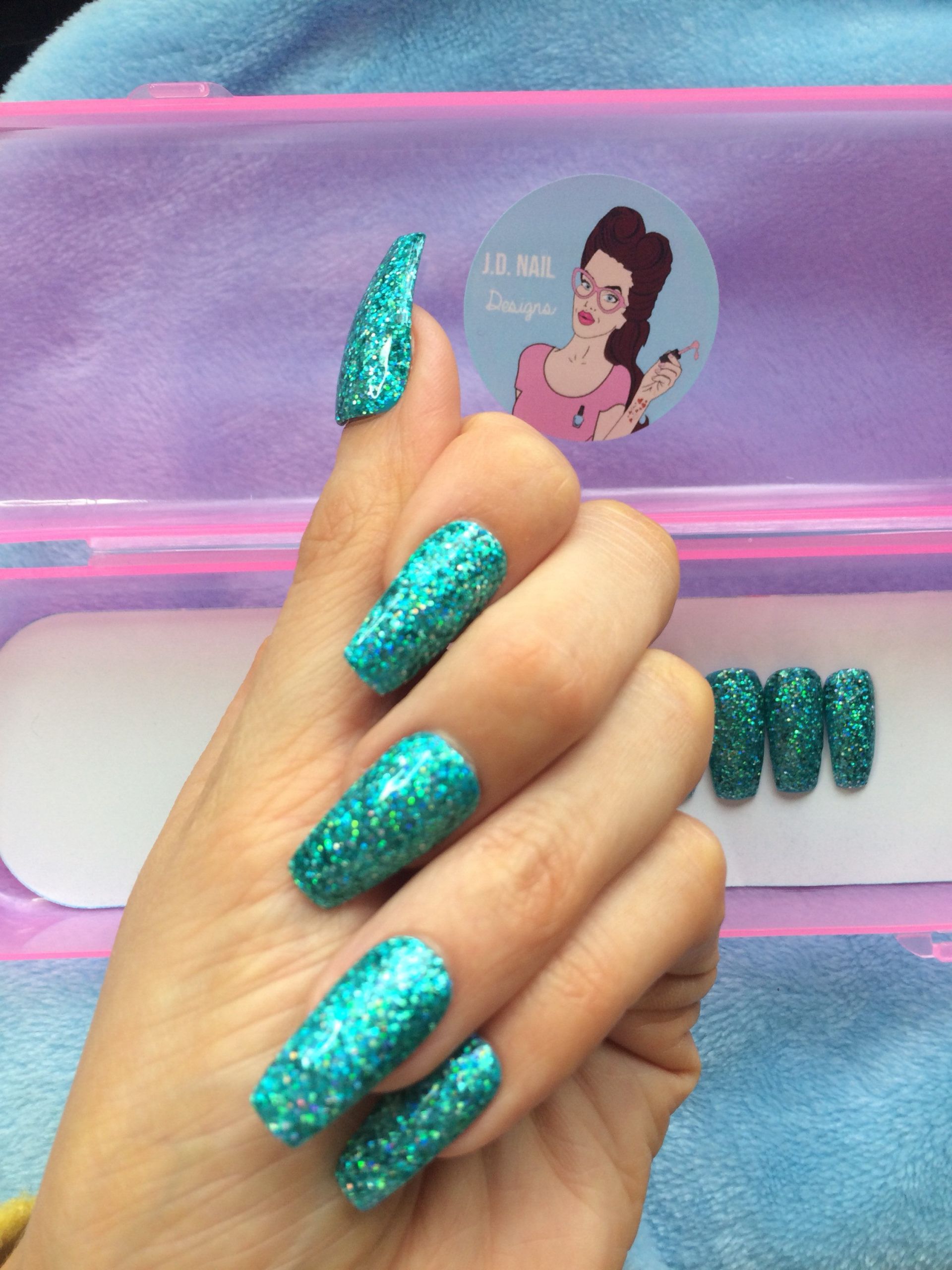 Glitter Press On Nails
 Green holographic glitter press on nails