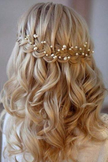 Hairstyle For Wedding Bridesmaid
 Our Favorite Half Up Hairstyles for Bridesmaids Southern