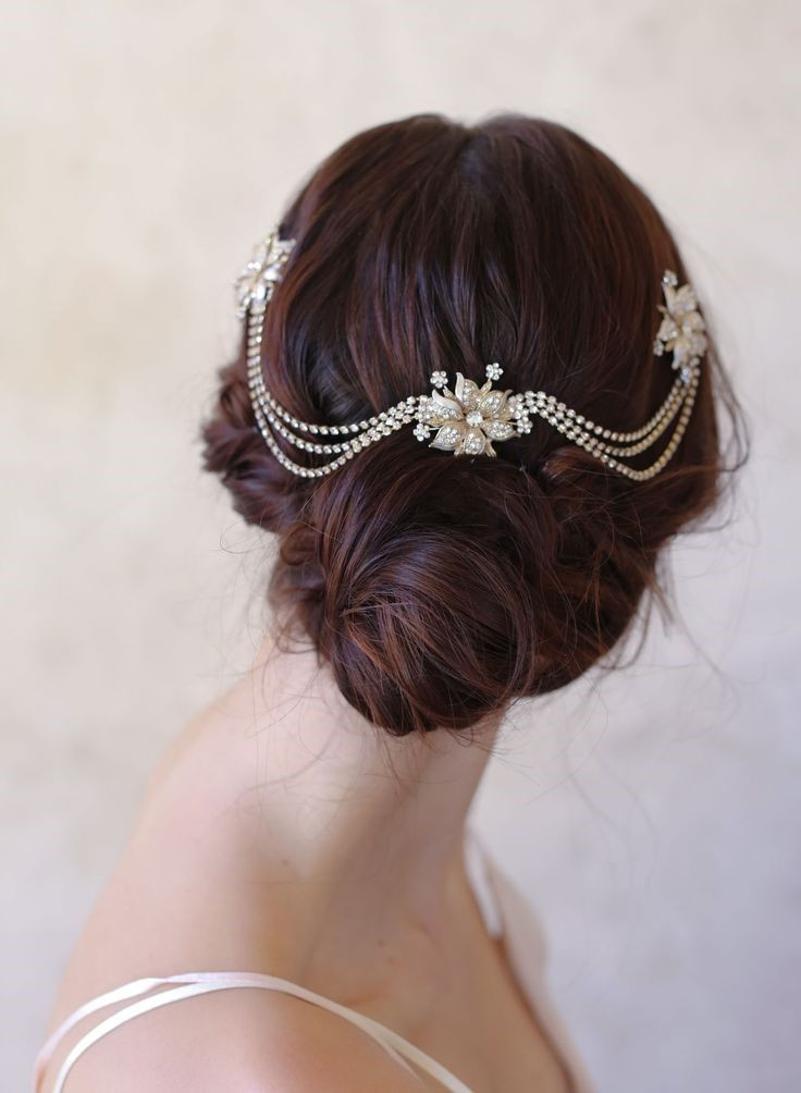 Hairstyles Accessories Weddings
 25 Perfect Hair Accessories for a Vintage Bride