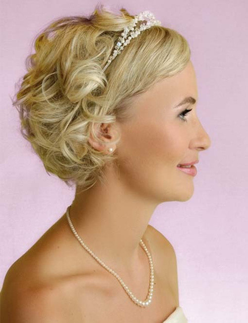 Hairstyles For Medium Hair Wedding
 Wedding Curly Hairstyles – 20 Best Ideas For Stylish Brides