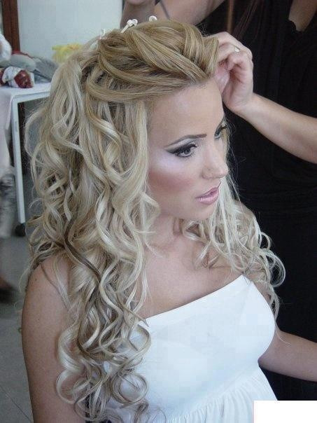 Half Up And Down Wedding Hairstyles
 23 Stunning Half Up Half Down Wedding Hairstyles Pretty