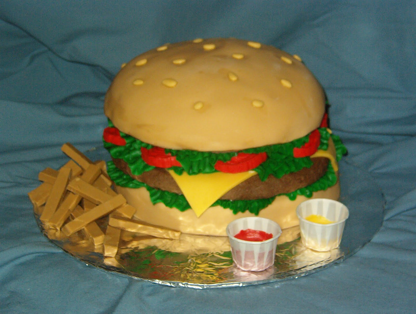 Hamburger Birthday Cake
 Hamburger Cakes – Decoration Ideas