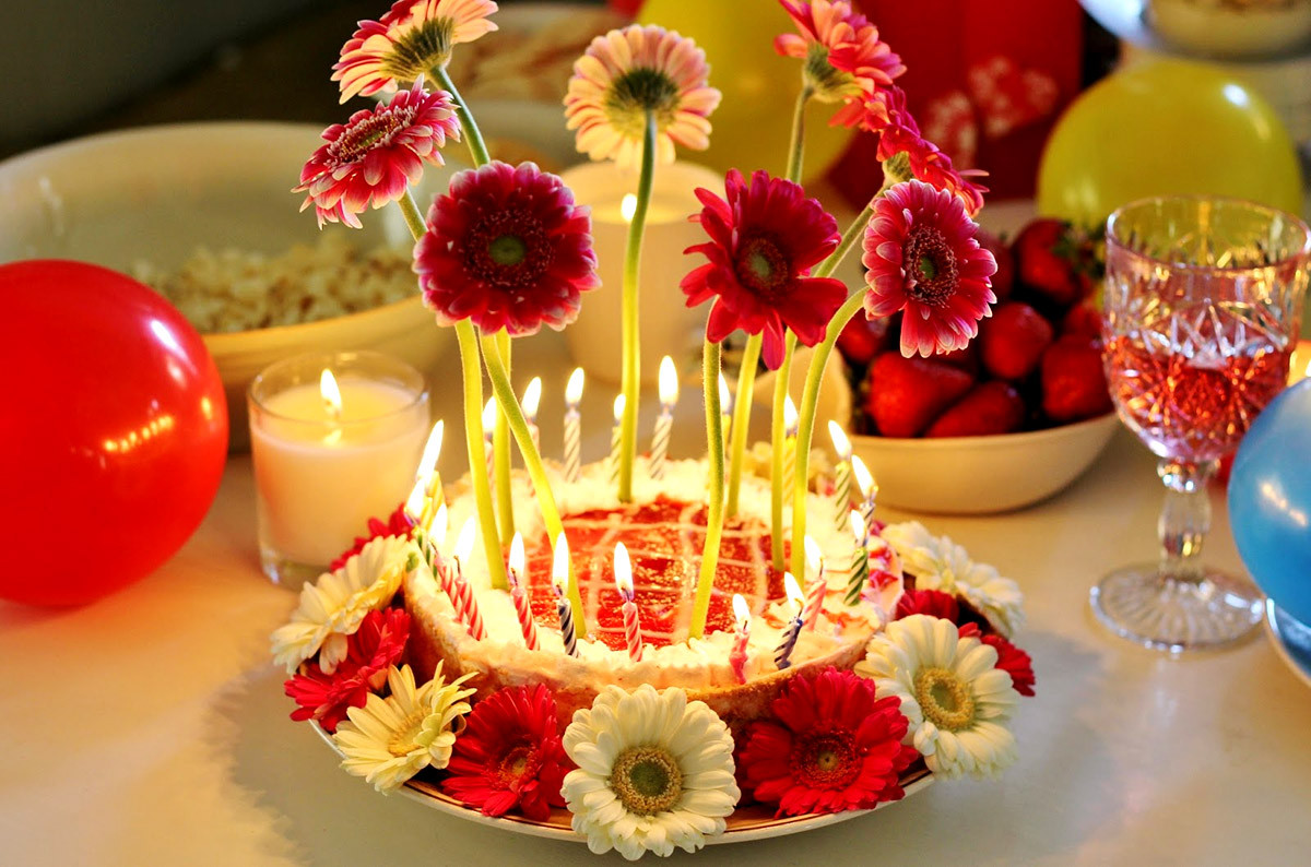Happy Birthday Cake And Flowers
 10 Best Happy Birthday Wishes with Quotes