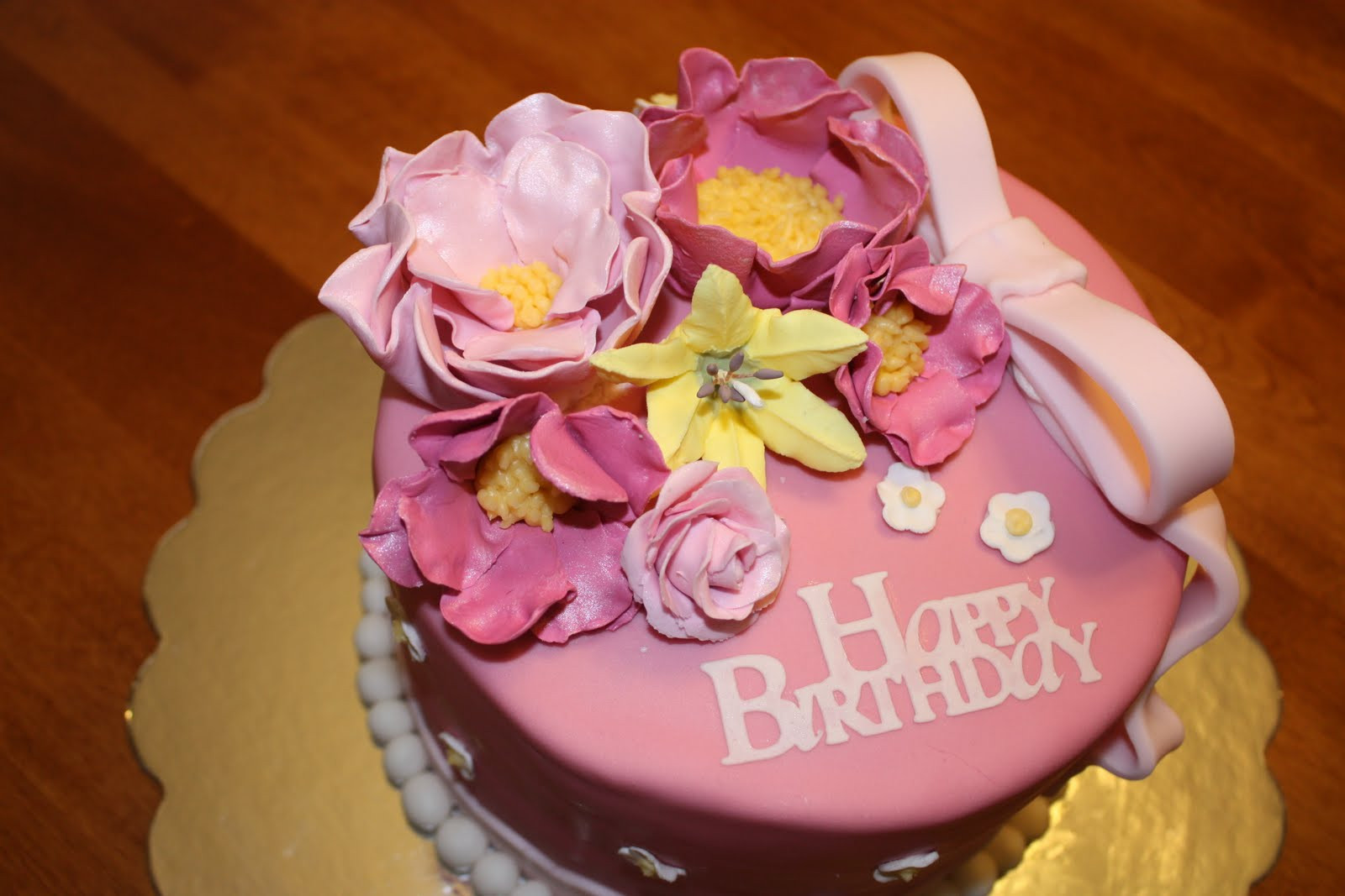 Happy Birthday Cake And Flowers
 Birthday Flowers