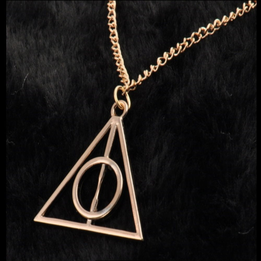Harry Potter Deathly Hallows Necklace
 Harry Potter Deathly Hallows Chain Necklace with Triangle