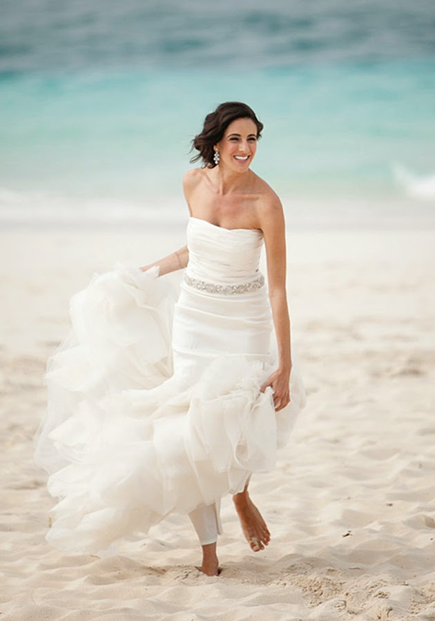Hawaiian Beach Wedding Dresses
 Memorable Wedding Beach Wedding Dresses For Hawaiian