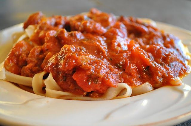 Homemade Spaghetti Sauce With Fresh Tomatoes For Canning
 homemade spaghetti sauce in the crockpot pletely home