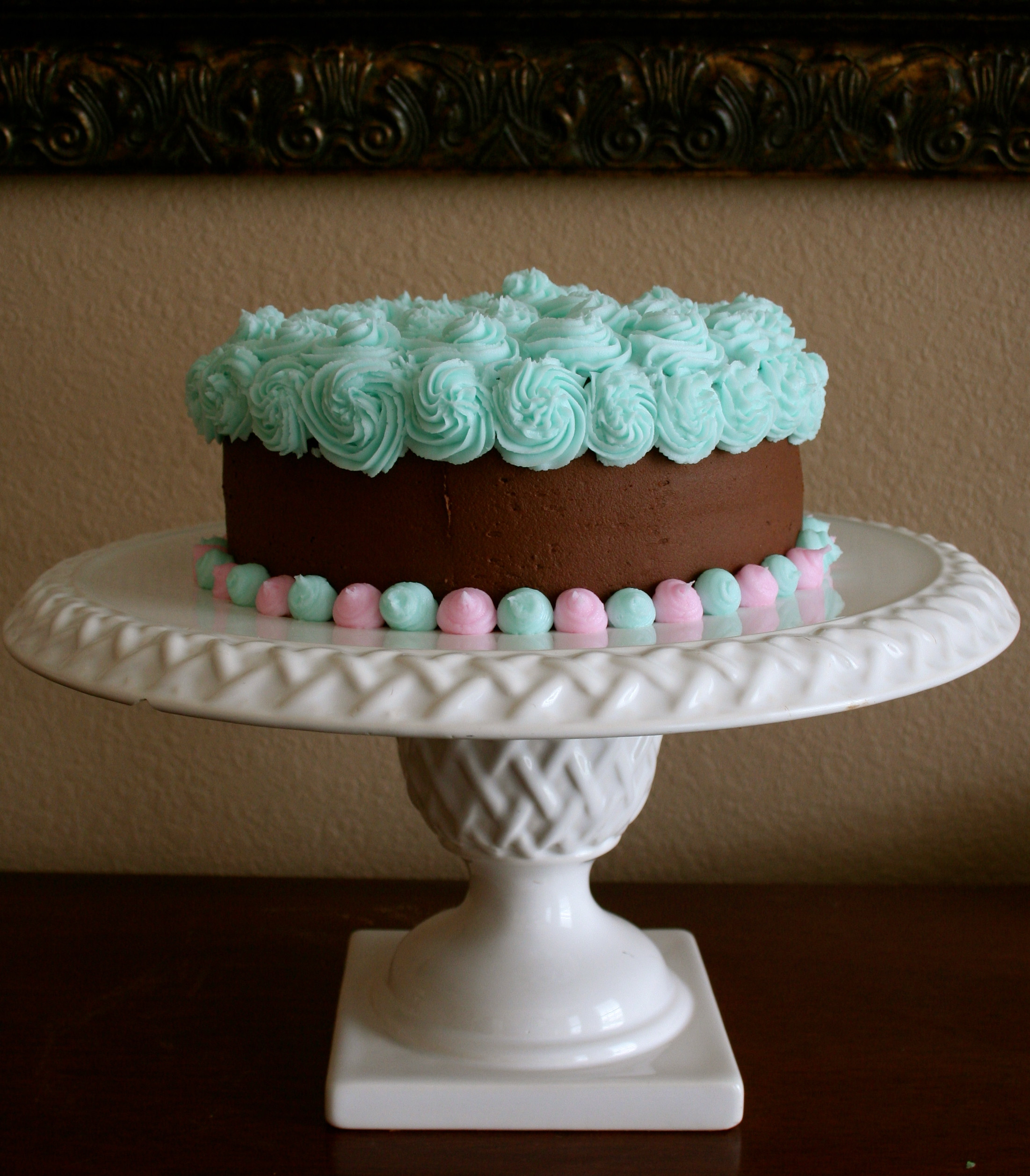 How To Decorate Birthday Cake
 Easy to Decorate Birthday Cake