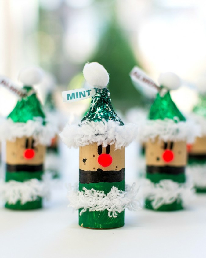Ideas For Christmas Craft
 11 Wine Cork Christmas Crafts That ll Make You Say Aww