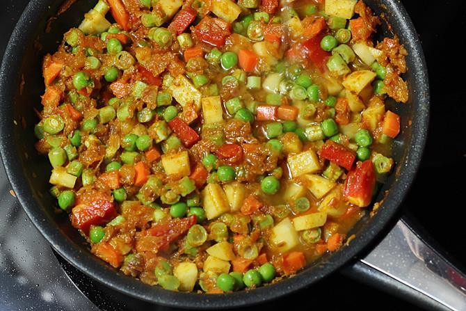 Indian Veg Curry Recipes
 Mix veg recipe