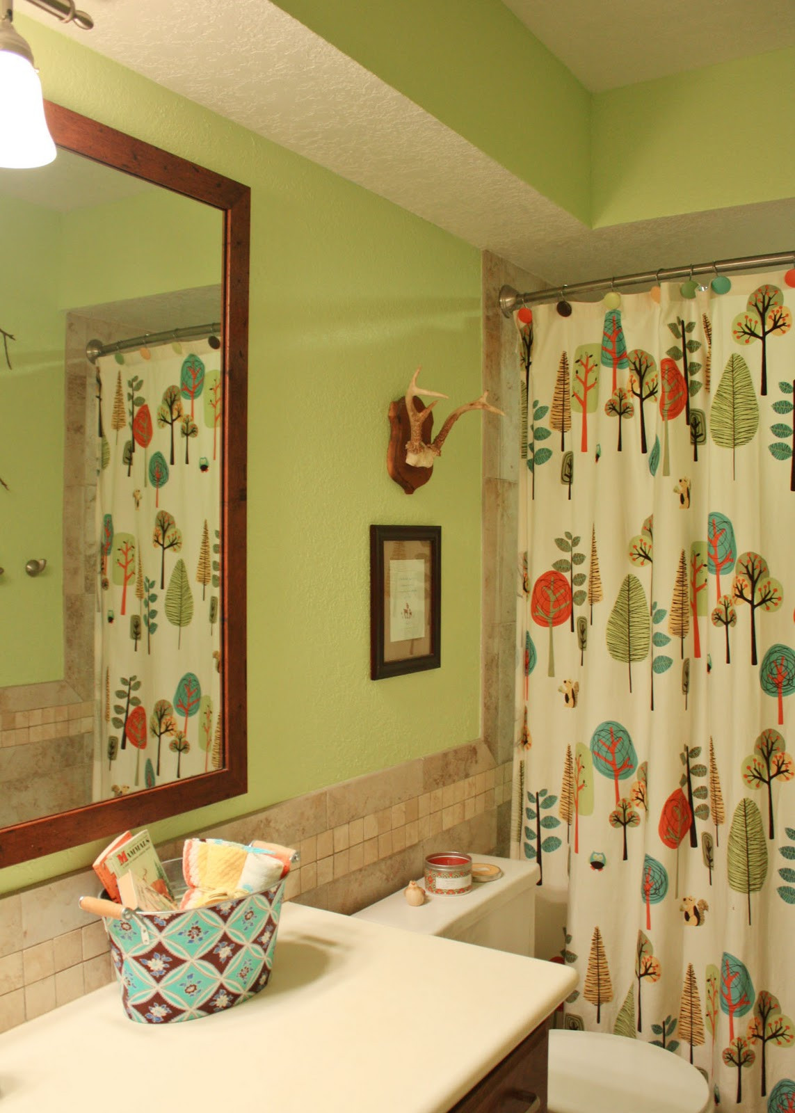 Kids Bathroom Decor Ideas
 amy j delightful blog HOME SWEET HOME TOUR Guest kids