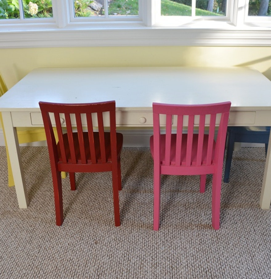 Kids Craft Table And Chairs
 Pottery Barn Kids White Craft Table and Four "Carolina
