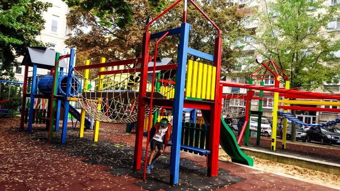 Kids Outdoors Playground
 OUTDOOR PLACES FOR KIDS
