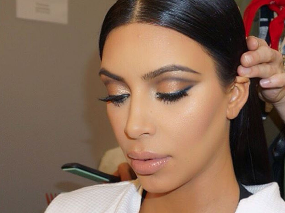 Kim Wedding Makeup
 This Is How Kim Kardashian Really Does Her Make Up