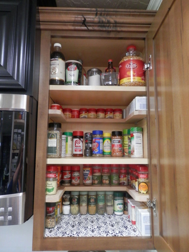 Kitchen Cabinet Shelf Organizer
 DIY Spicy Shelf organizer