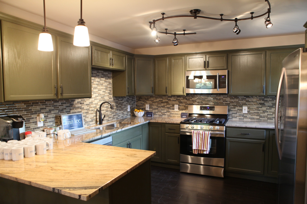 Kitchen Tracking Lights
 Kitchen Lighting Upgrades To Consider For Your Kitchen Remodel