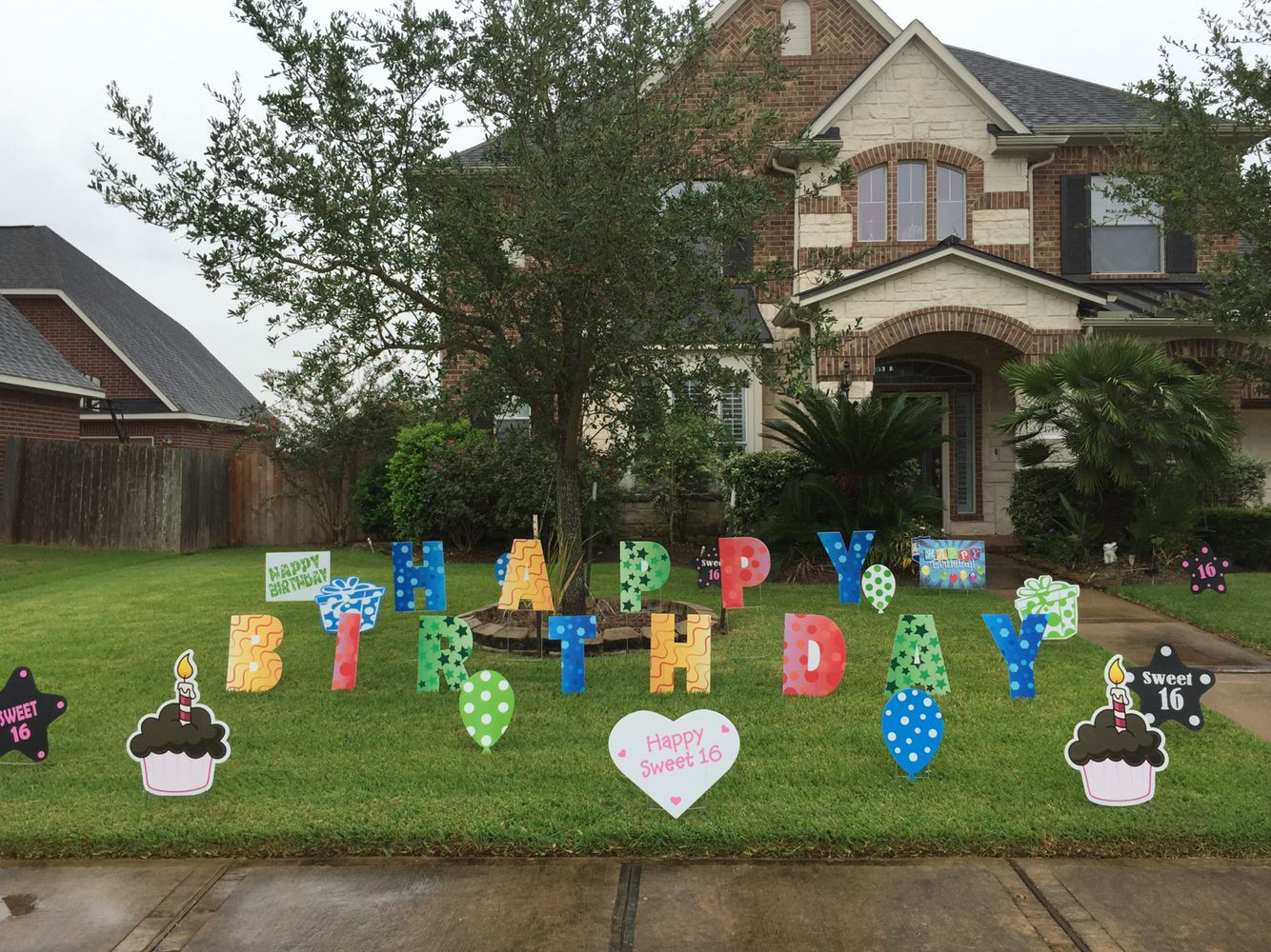 Lawn Decorations For Birthday
 100 Birthday Party Decoration Ideas The Dating Divas