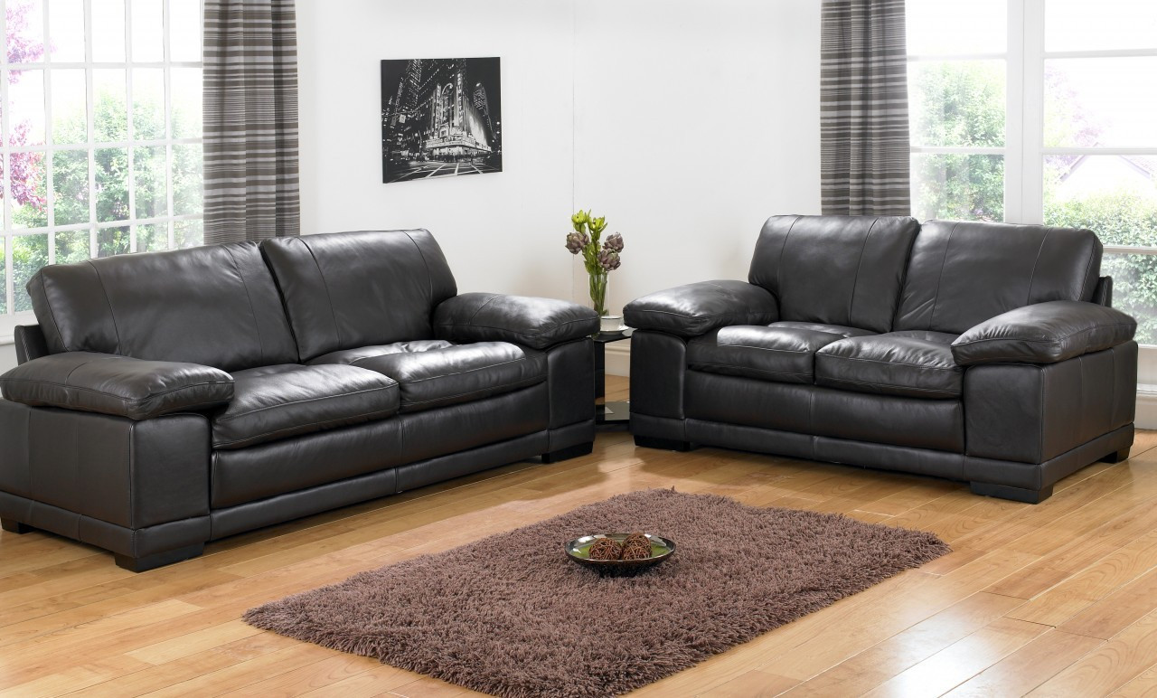Leather Sofa Living Room Ideas
 Decorating a Room with Black Leather Sofa Traba Homes