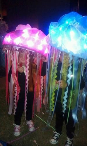 Led Costume DIY
 Homemade Jellyfish Halloween costumes using battery