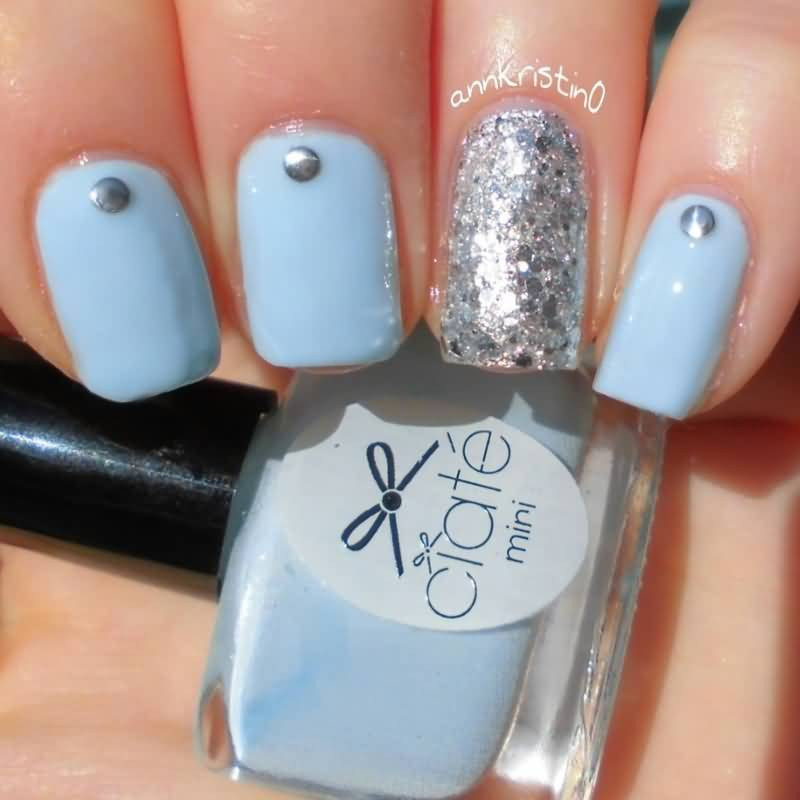 Light Blue Glitter Nails
 55 Most Beautiful And Easy Glitter Accent Nail Art Ideas